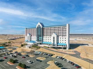 Photo #3: 20410033 Listing