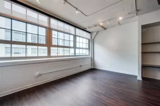 Photo #4: 20760073 Listing