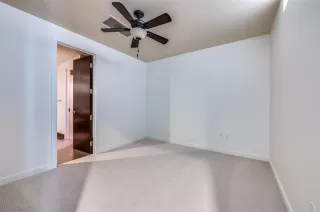 Photo #6: 20760073 Listing