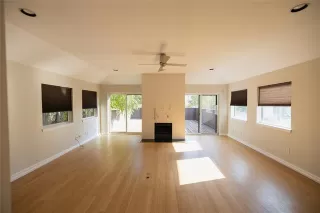 Photo #5: 20764784 Listing