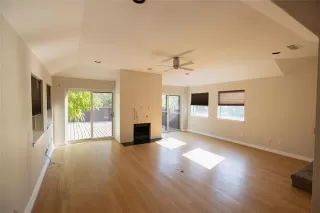 Photo #6: 20764784 Listing