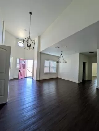 Photo #5: 20799031 Listing 