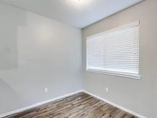 Photo #4: 20814051 Listing 