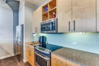 Photo #5: 20831045 Listing