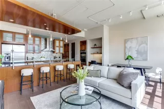 Photo #6: 20855821 Listing