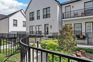 Photo #2: 20859923 Listing