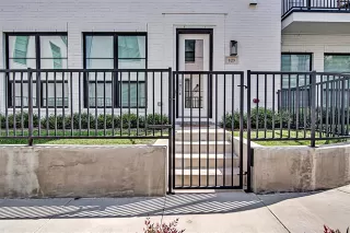 Photo #3: 20859923 Listing