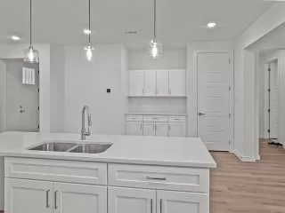 Photo #6: 20866159 Listing