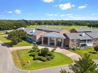 Photo #5: 20871694 Listing 