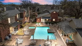 Photo #2: 20876135 Listing