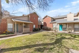 Photo #3: 20876135 Listing