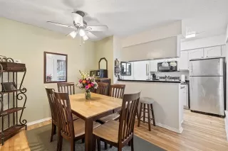 Photo #4: 20876135 Listing