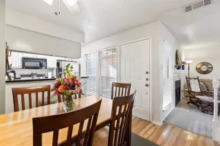 Photo #5: 20876135 Listing