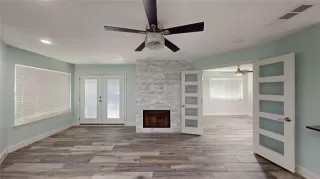 Photo #4: 20880351 Listing