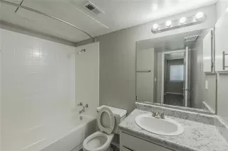 Photo #6: 20885551 Listing