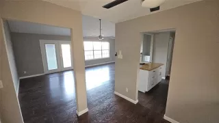 Photo #4: 20888767 Listing 