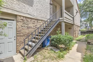 Photo #5: 20890109 Listing