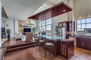 Photo #4: 20895627 Listing