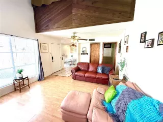 Photo #5: 20896298 Listing