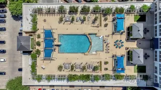 Photo #5: 20904019 Listing