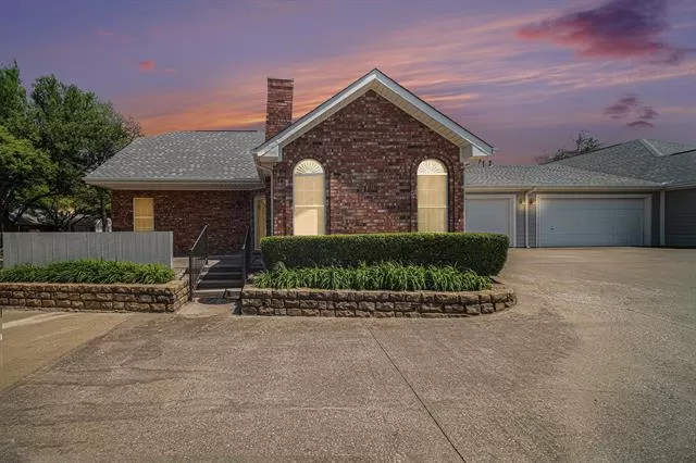 MLS: 20909082 Condo For Sale