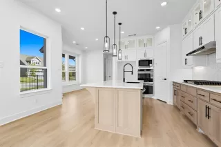 Photo #3: 20910003 Listing