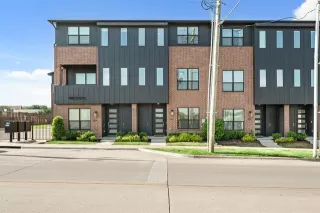 Photo #3: 20912530 Listing