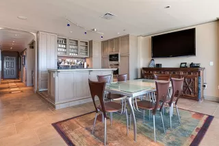 Photo #6: 20915338 Listing