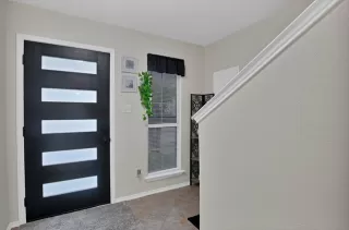 Photo #4: 20916413 Listing