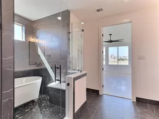 Photo #2: 20917419 Listing 