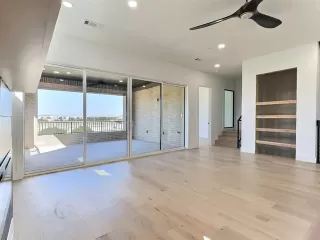 Photo #5: 20917419 Listing 