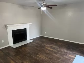Photo #3: 20926113 Listing 