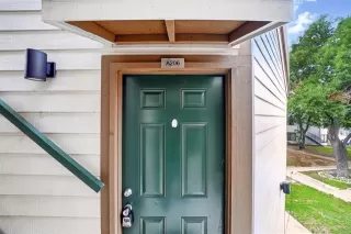 Photo #2: 20930945 Listing 