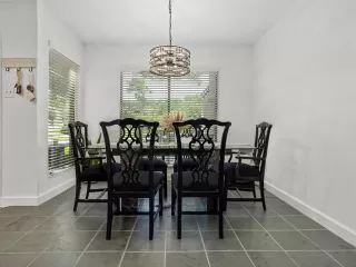 Photo #4: 20932141 Listing 