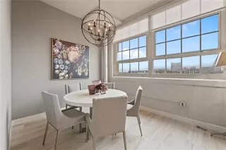 Photo #4: 20933845 Listing