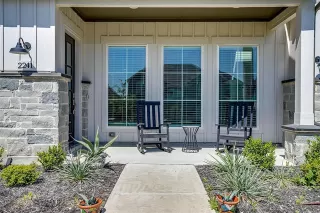 Photo #3: 20937118 Listing