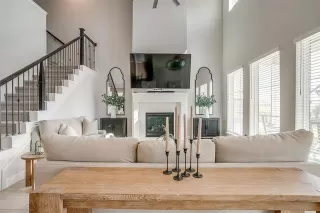 Photo #5: 20937118 Listing