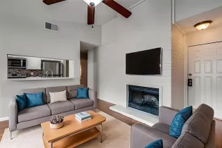 Photo #2: 20940416 Listing 