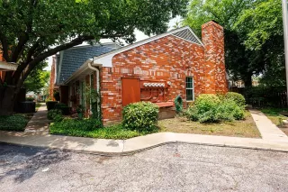 Photo #2: 20943288 Listing 