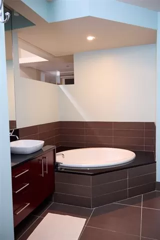 Photo #6: 20943639 Listing