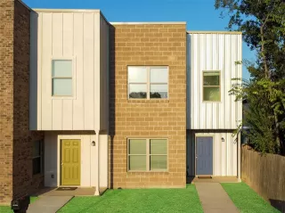 Photo #3: 20944723 Listing