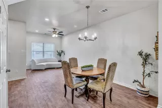 Photo #3: 20944831 Listing