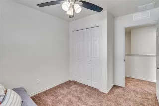 Photo #5: 20944831 Listing