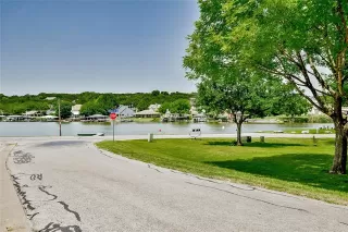 Photo #4: 20945089 Listing 