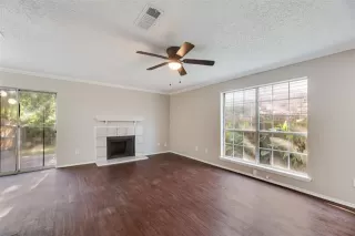 Photo #5: 20945374 Listing