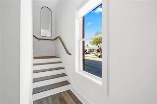 Photo #4: 20945511 Listing