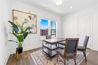 Photo #5: 20945511 Listing