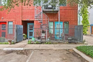 Photo #3: 20957824 Listing 