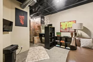 Photo #4: 20957824 Listing 