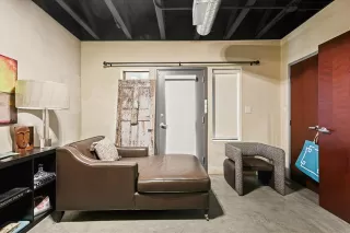 Photo #5: 20957824 Listing 